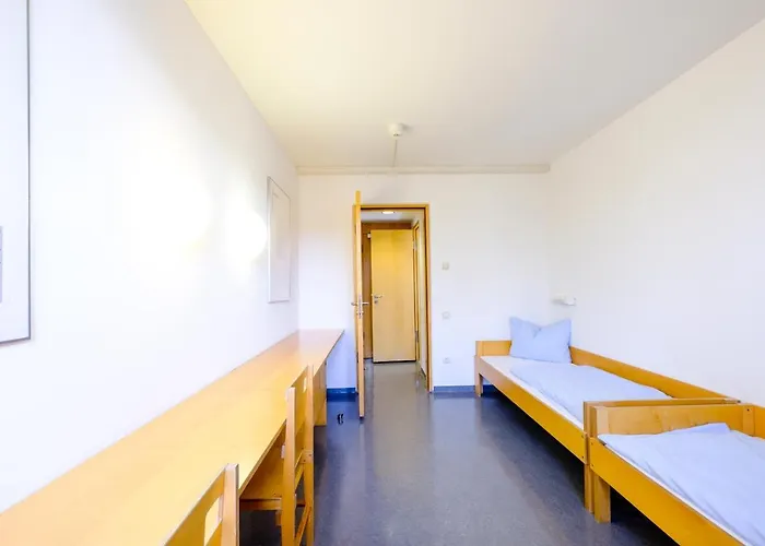 Hostel Internationales Jugendgaestehaus *